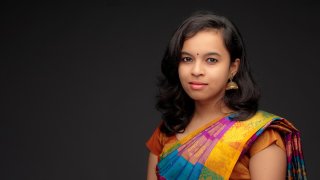 Matrimonial portrait of Indian woman &mdash; professional photo studio Bangalore