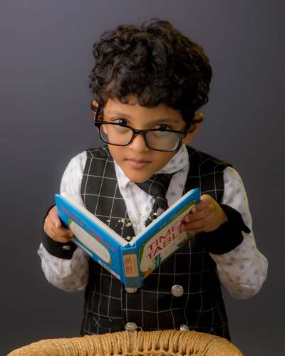 Capturing Kids Naturally: A Photographer’s Guide to Fun, Stress-Free Photoshoots for Ages 1–7