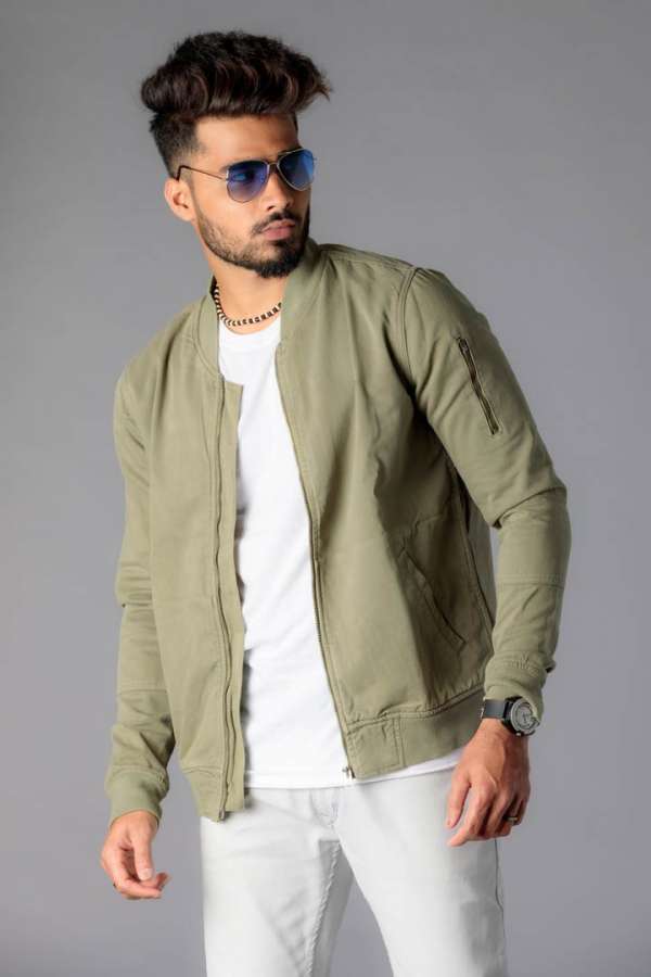 A practical guide for men starting a modelling career — digitals and polaroids, portfolio organisation, comp cards, posing practice, pricing, professionalism, and parts modelling